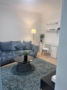 Posezení v ubytování RAUM2GO - NO1 modernes ruhiges 2-Schlafzimmer apartment CITY & PARK