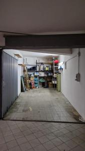 an empty garage with a room with a lot at Casa dolce casa in Sanremo