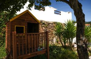 Um jardim no exterior de Quinta do Chafariz