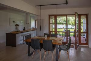 Η κουζίνα ή μικρή κουζίνα στο Art&Lake House