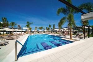 สระว่ายน้ำที่อยู่ใกล้ ๆ หรือใน Riu Montego Bay - Adults Only - All Inclusive