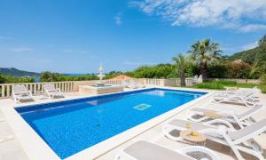 Bazén v ubytování La Villa Dubrovnik nebo v jeho okolí