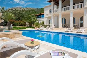 Bazén v ubytování La Villa Dubrovnik nebo v jeho okolí
