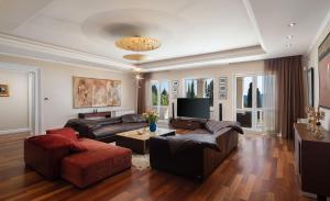 TV a/nebo společenská místnost v ubytování La Villa Dubrovnik