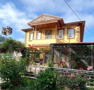 Budova, kde se aparthotel nachází