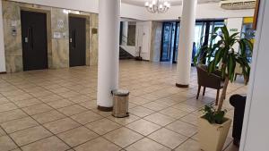 Ο χώρος του λόμπι ή της ρεσεψιόν στο Grand Hotel by MH +34 φωτογραφίες