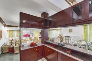A television and/or entertainment centre at The Mardim Villa