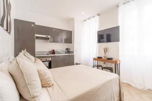Η κουζίνα ή μικρή κουζίνα στο Nice Studio Close To Monaco