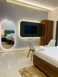 Fotografie z fotogalerie ubytování TLS- The Lavish Stay v destinaci Váránasí