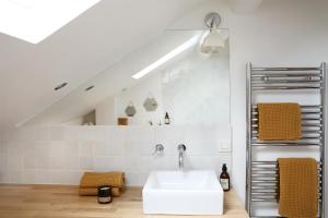 Zdjęcie z galerii obiektu Duplex de charme, Coeur de ville, Rueil Malmaison w mieście Rueil-Malmaison