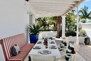 Χώρος καθιστικού στο VILLA CALIMA by JK Lanzarote