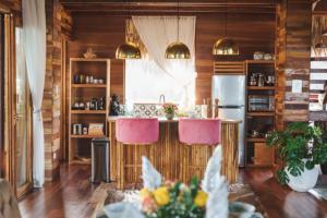 Gallery image of Overwater penthouse aruba in Savaneta