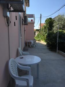Balkón nebo terasa v ubytování Anita Guest House