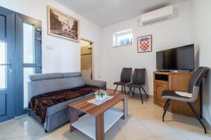 Μια τηλεόραση ή/και κέντρο ψυχαγωγίας στο Apartments BRANA