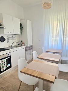 Kuchyň nebo kuchyňský kout v ubytování HomeAway Pescara Portanuova