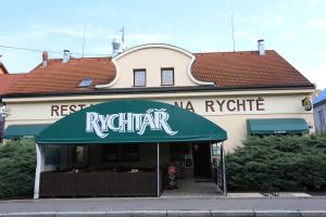 Budova, v ktorej sa penzión/hostinec nachádza