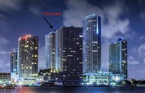Nespecifikovaný výhled na destinaci Miami nebo výhled na město při pohledu z apartmánu
