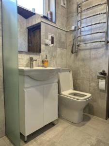 Phòng tắm tại Swiss House Dilijan