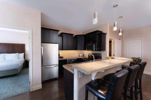 Η κουζίνα ή μικρή κουζίνα στο Prestige Cranbrook Hotel, BW Premier Collection