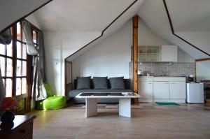 Dapur atau dapur kecil di Attic with a view-Σοφίτα με θέα