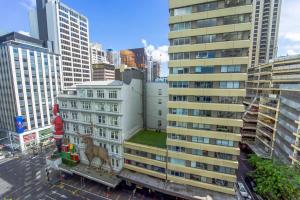 a view of a city with tall buildings at Central Auckland 1-bedroom apartment in Auckland