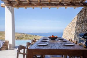 Naturlandskabet i nærheden af villaen