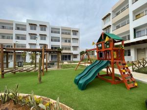 Herní místnost nebo prostor pro děti v ubytování ALMARENA RESIDENCIAL