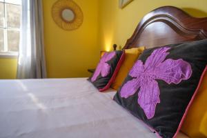 Ένα ή περισσότερα κρεβάτια σε δωμάτιο στο GuestReady - Peaceful Paradise in Madeira