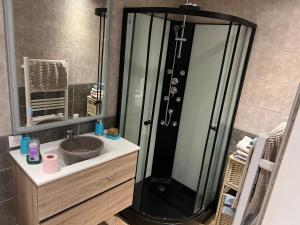 Ένα μπάνιο στο Chambre double