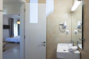 Kúpeľňa v ubytovaní Hotel Bretagne