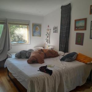 מיטה או מיטות בחדר ב-Bitolovo