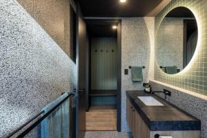 Ένα μπάνιο στο Luxury Vineyard Cabin Escape