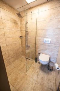 Koupelna v ubytování Aktas Hotel