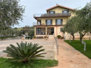 Το κτήριο όπου στεγάζεται  το bed & breakfast