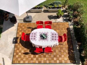 Gallery image of Goldfinch Estate in Banjole