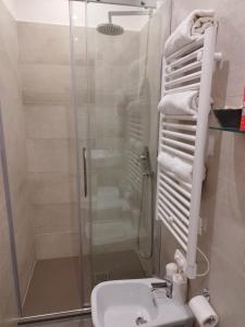 Koupelna v ubytování Mare dentro rooms