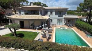 Hồ bơi trong/gần Villa Selena - Beautiful Luxury villa with massage baths