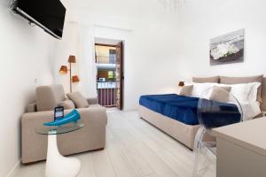 Χώρος καθιστικού στο YourHome - Jolly Aranci