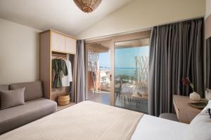 Posteľ alebo postele v izbe v ubytovaní Castaway Suites - Studios Christos