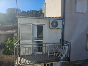 Balkón nebo terasa v ubytování Apartman Sara-Vis