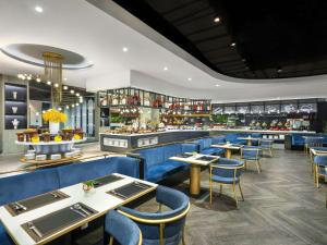Restaurace v ubytování Pullman Guangzhou Baiyun Airport - Free Shuttle Bus & Official Registration Agency during Canton Fair