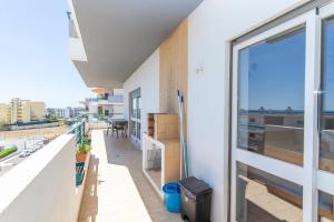 Balkoni atau teres di P - Meia-Praia Seaview Guesthouse