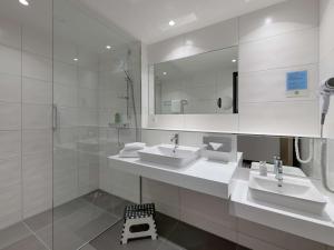 Koupelna v ubytování ibis Styles Coburg