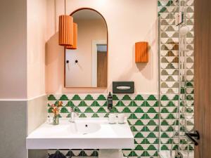 Łazienka w obiekcie Ibis Styles Sevilla City Santa Justa