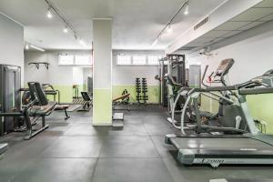 The fitness centre and/or fitness facilities at Camplus Lambrate Casa per Ferie