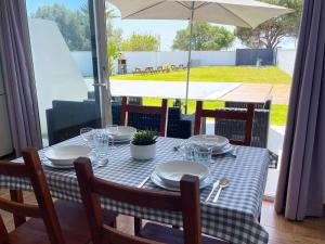 En restaurant eller et andet spisested på Agoodplan Dehesa de El Palmar + 38 billeder