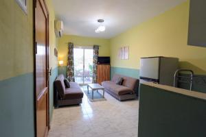 Fotografie z fotogalerie ubytování Ground floor chalet in stella sea view Sokhna Families only v destinaci Ain Soukhna + 16 fotografií