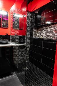 Кухня или мини-кухня в Suite Romantique
