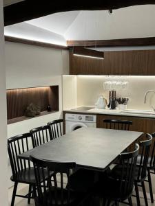 Кухня или мини-кухня в Seoul Hanok near Seoul Station
