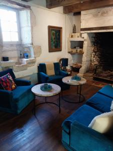 Gite Les 3 Toitures Ecogite le Luquet Saint Beauzeil 82的休息区